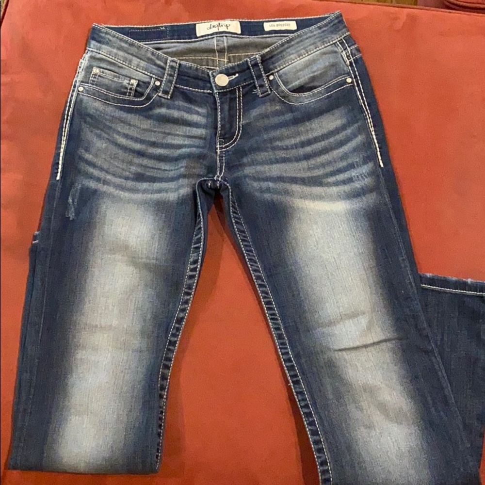 Buckle: Daytrip jeans, good condition 27R